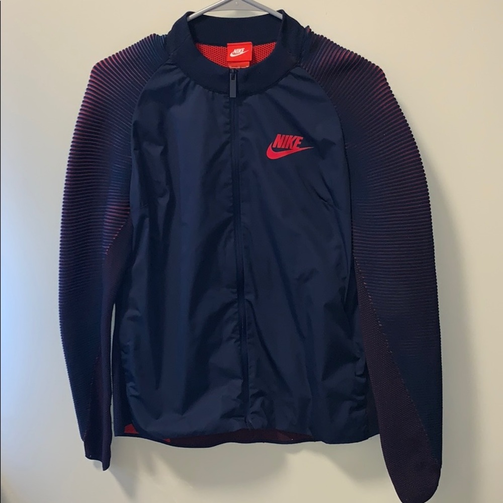 Nike Flyknit crewneck Jacket - never worn
